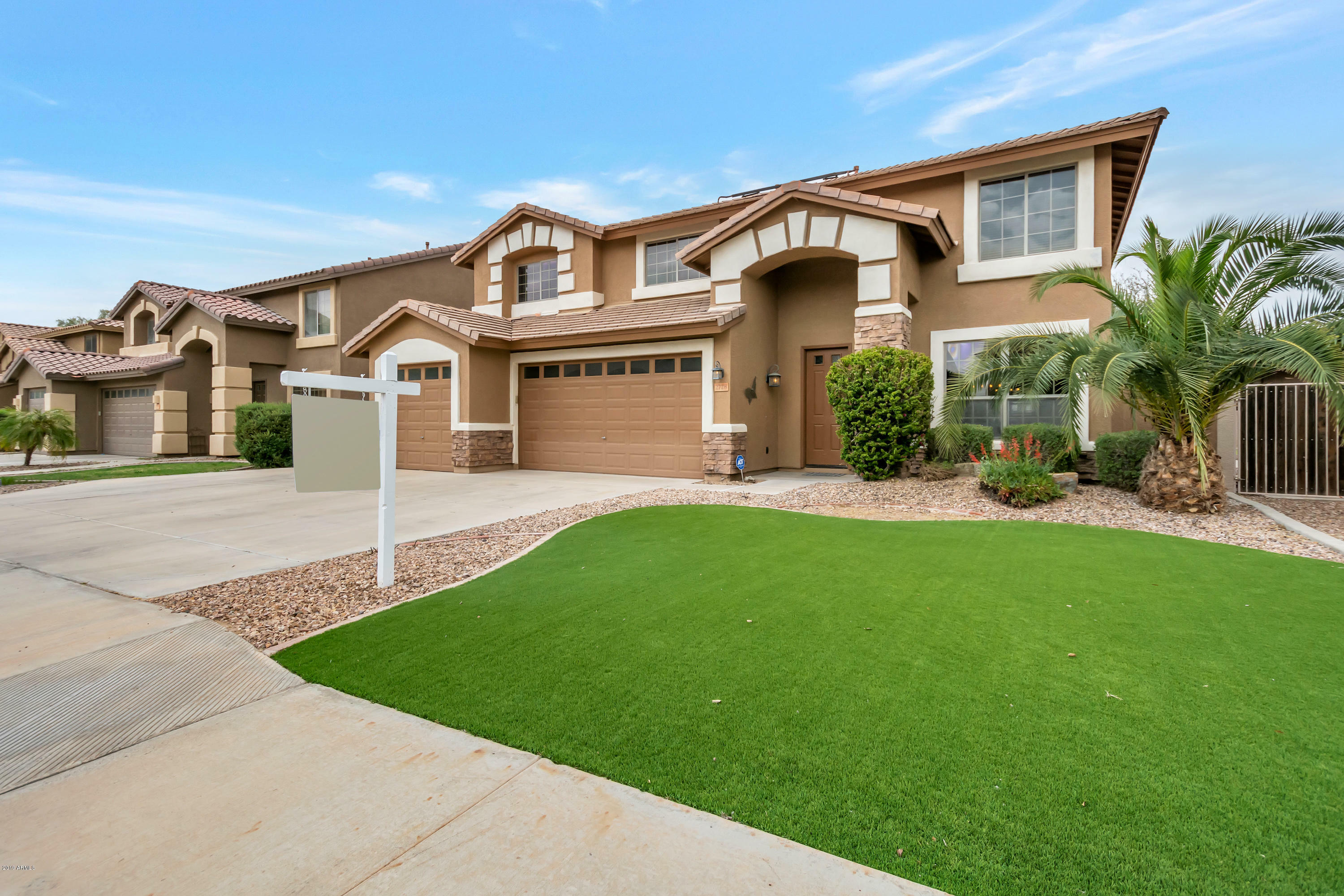 Property Photo:  2728 E Teakwood Place  AZ 85249 