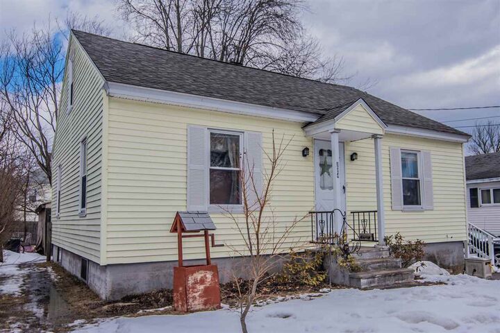 Property Photo:  884 Dix Street  NH 03103 