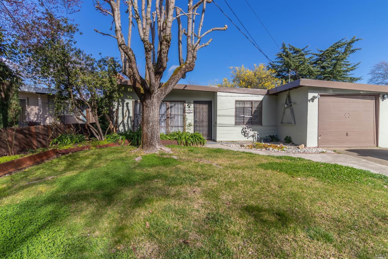 1597 Elm Street  Ukiah CA 95482 photo