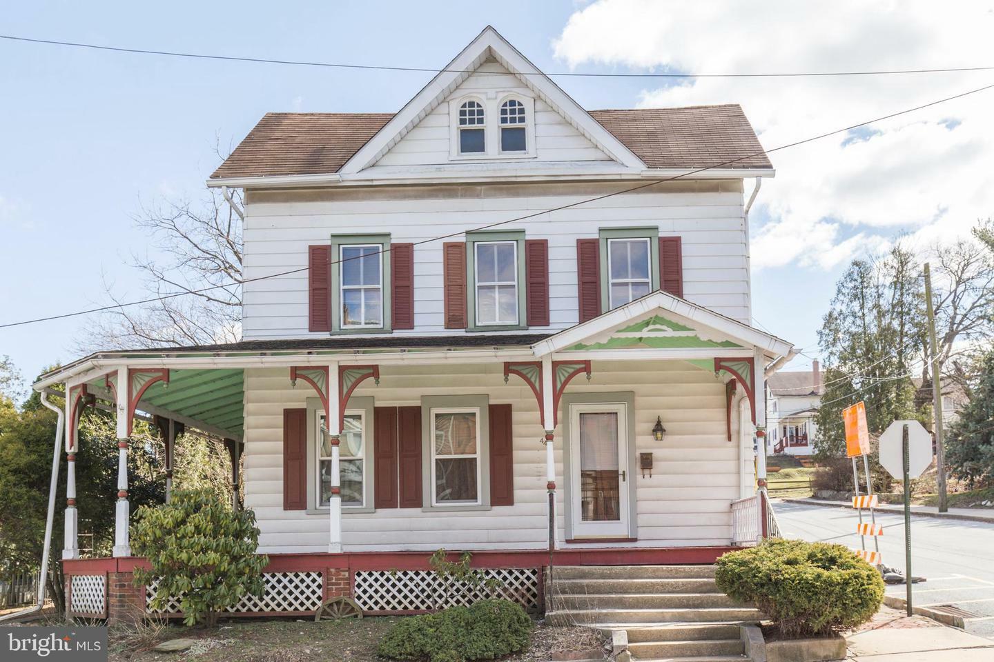 Property Photo:  442 W 1st Avenue W  PA 19365 