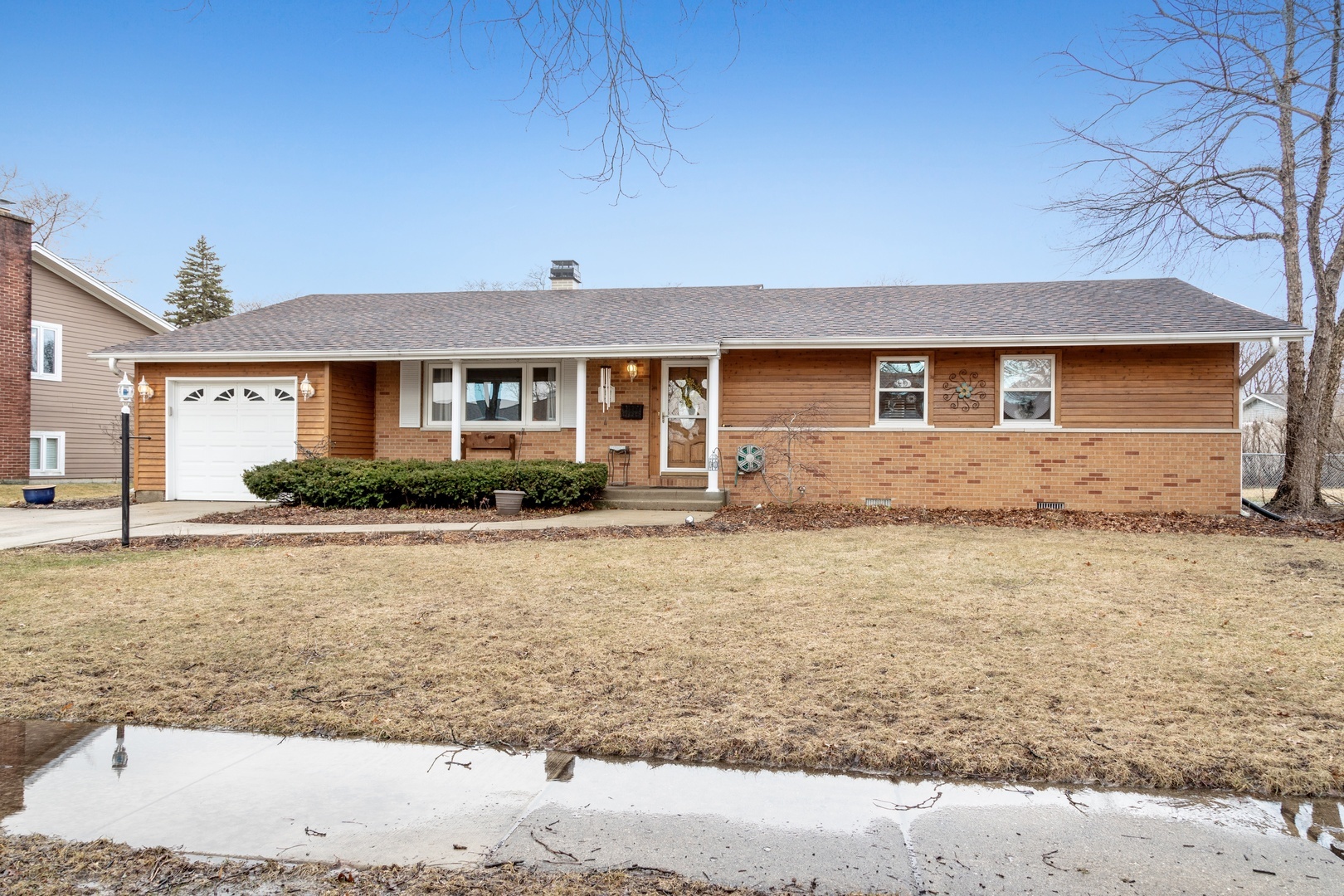 Property Photo:  618 North Williams Drive  IL 60074 