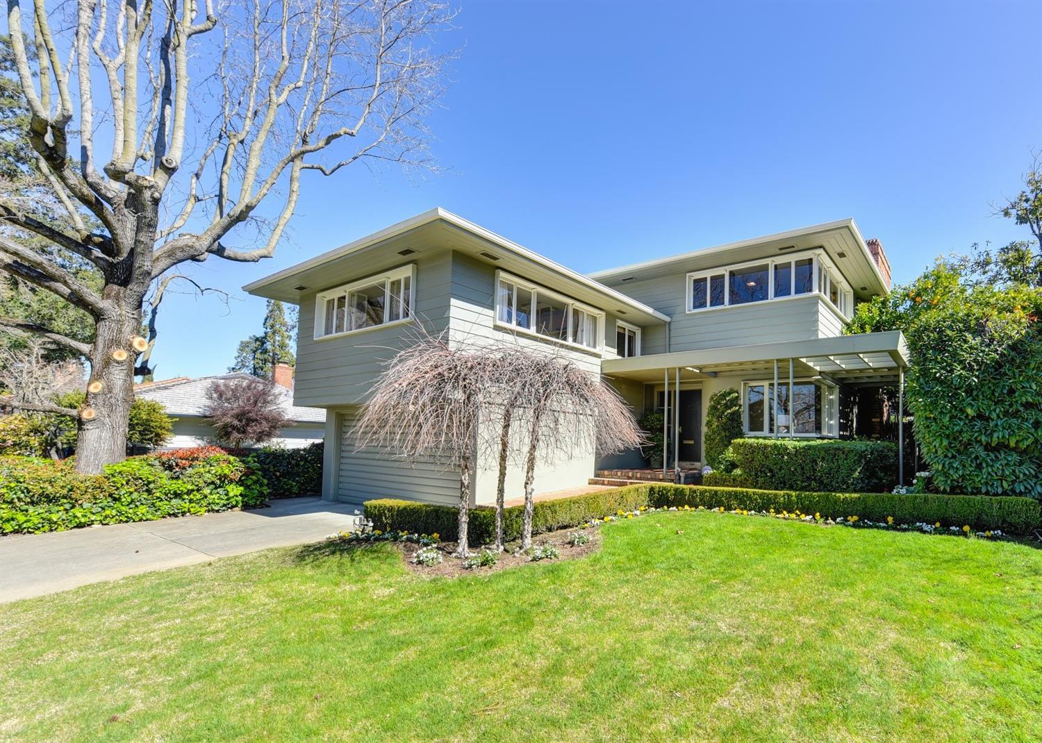Property Photo: 1433 44th Street CA 95819