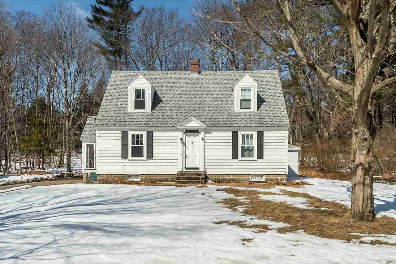 Property Photo:  33 Edgewood Road  NH 03824 