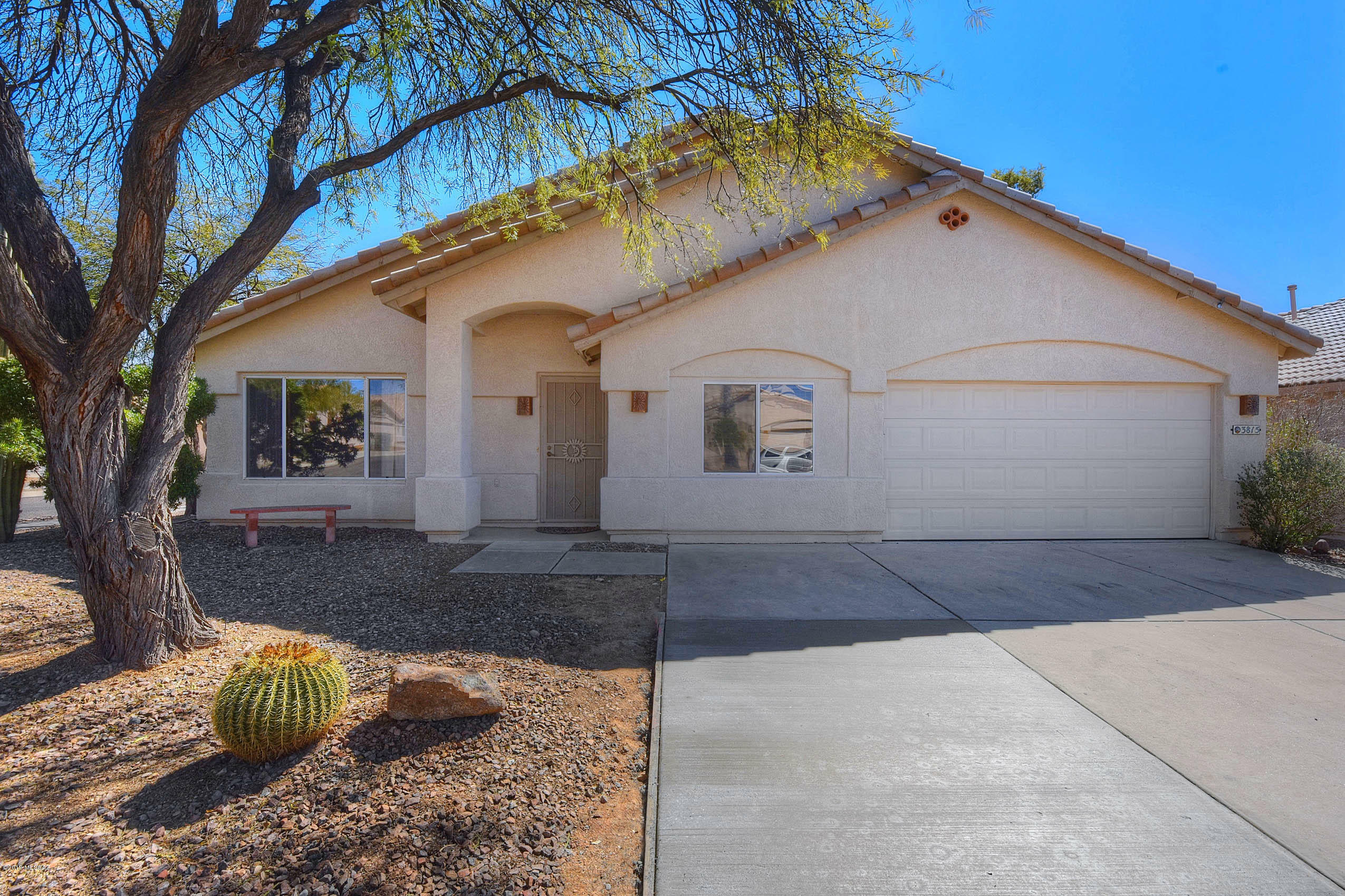 Property Photo:  3815 W Orion Street  AZ 85742 