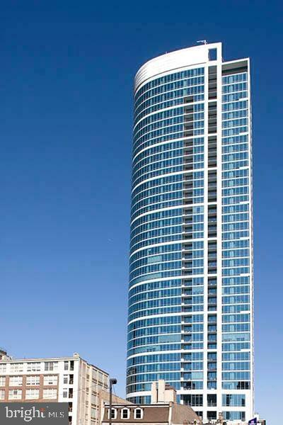 Property Photo: 2101 Market Street 1605 PA 19103