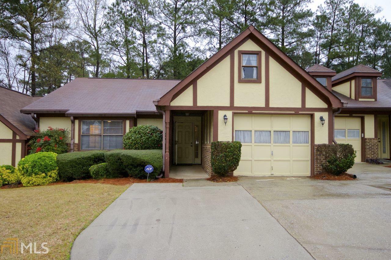 Property Photo:  47 Dover Trl  GA 30269 