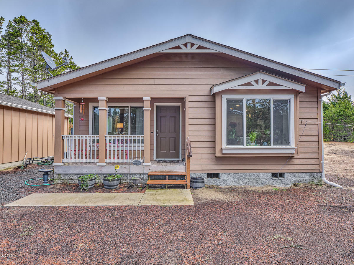 Property Photo: 1909 NW Hilton Drive OR 97394