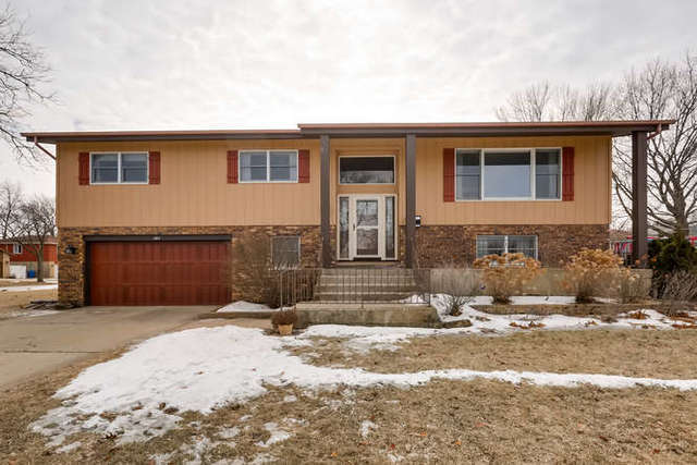 1011 West Eva Lane  Mount Prospect IL 60056 photo