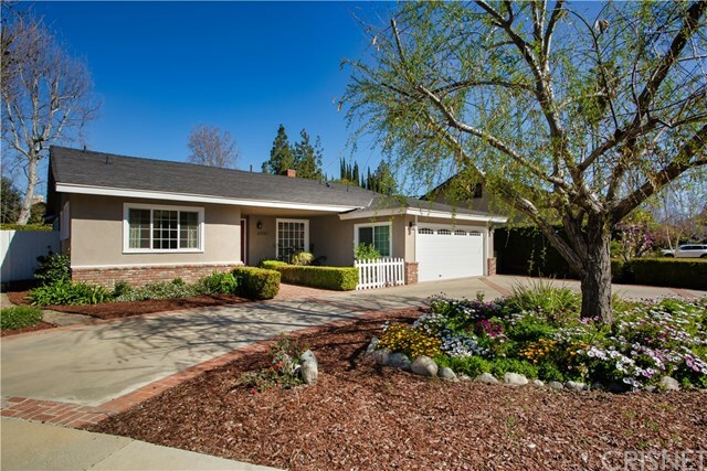 Property Photo: 23327 Gonzales Drive CA 91367