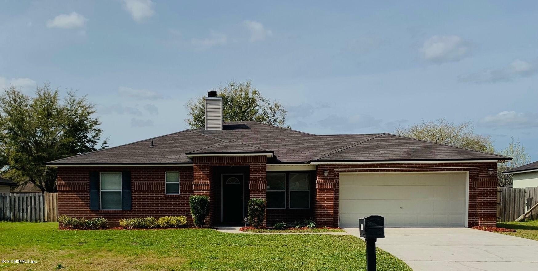 Property Photo:  6920 Kettle Creek Drive  FL 32222 