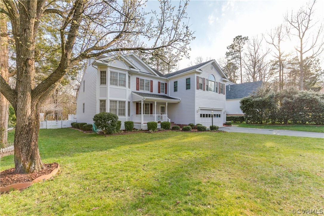 Property Photo: 15013 Rosebay Forest Drive VA 23112