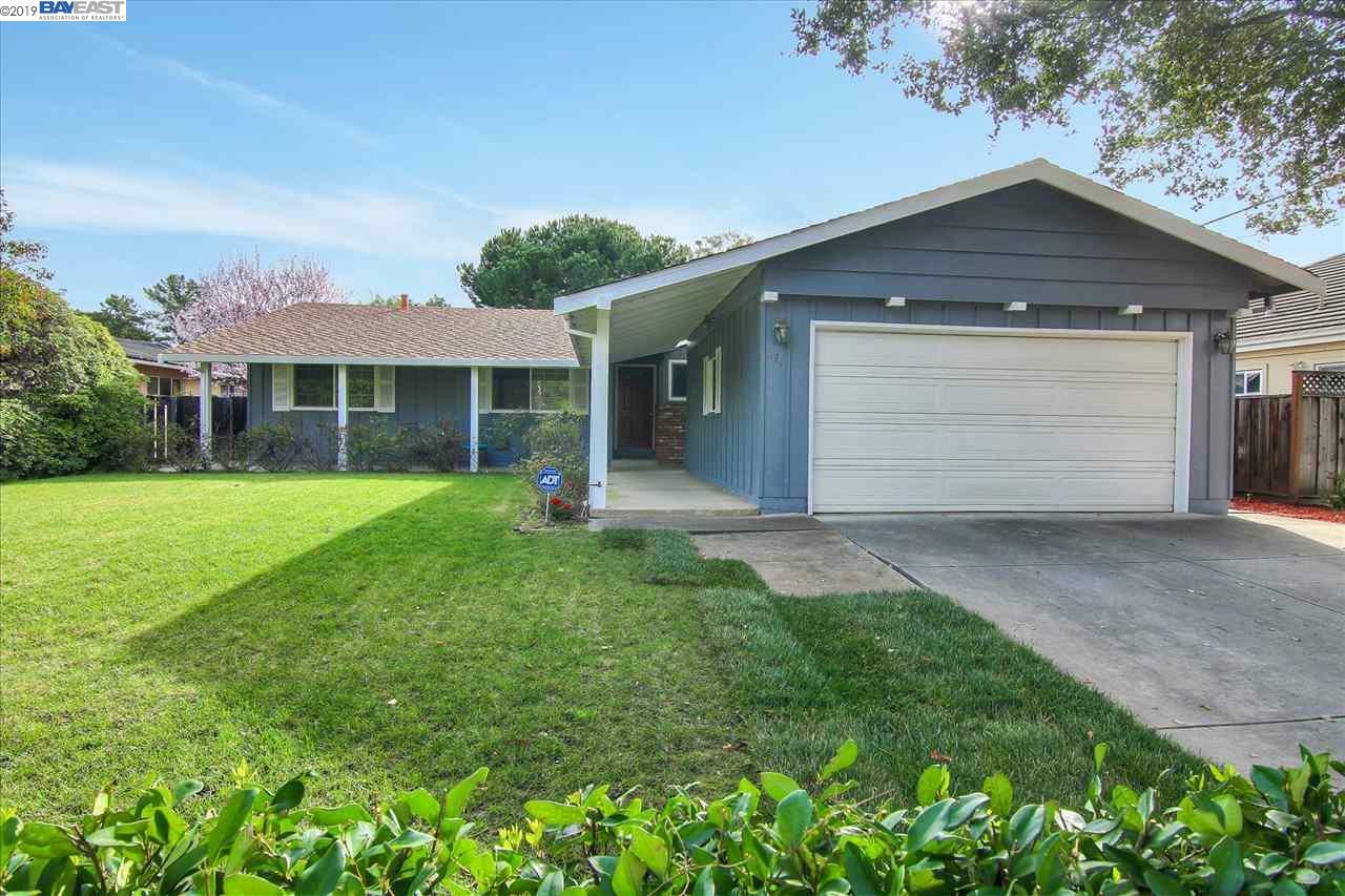 Property Photo:  874 S Stelling Rd  CA 95014 