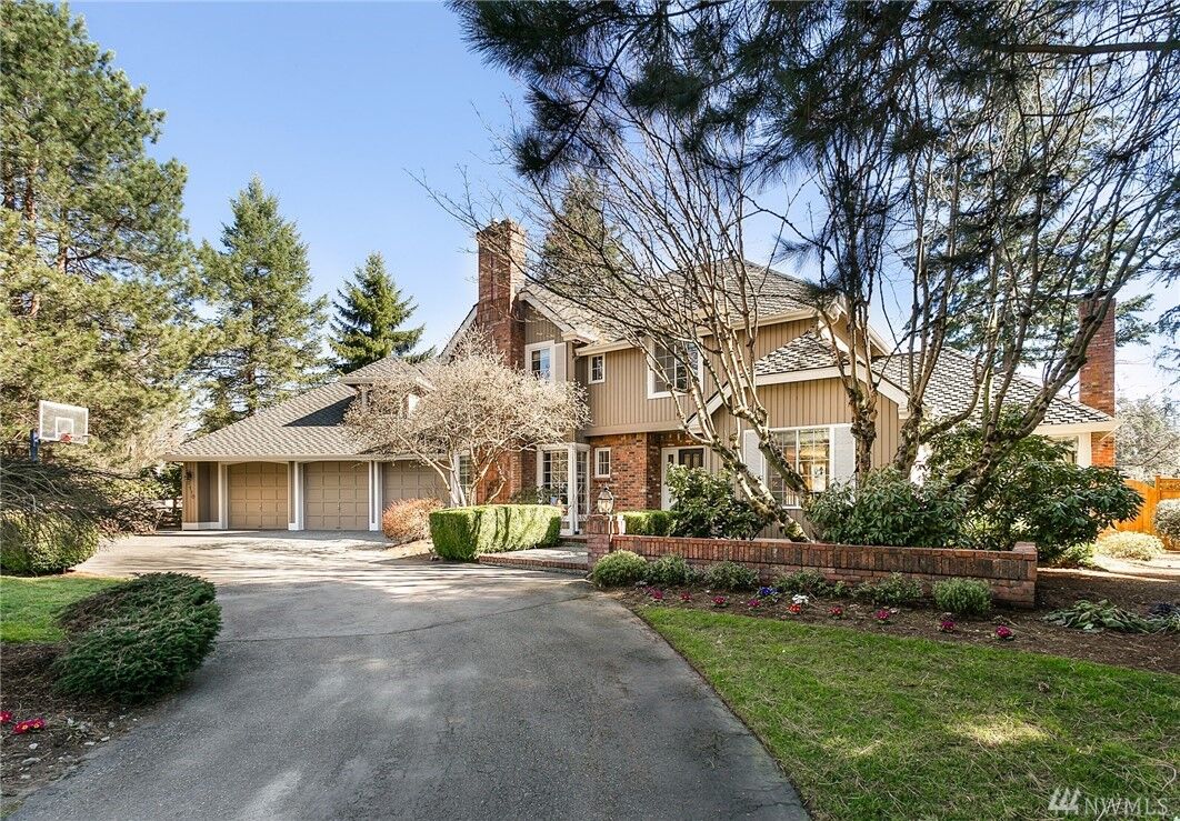 Property Photo:  4110 232nd Ave SE  WA 98075 