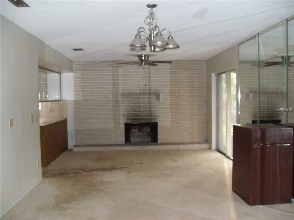 Property Photo:  400 Ridgewood Street  FL 32701 