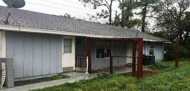 Property Photo:  6038 SE Avalon Drive  FL 34997 