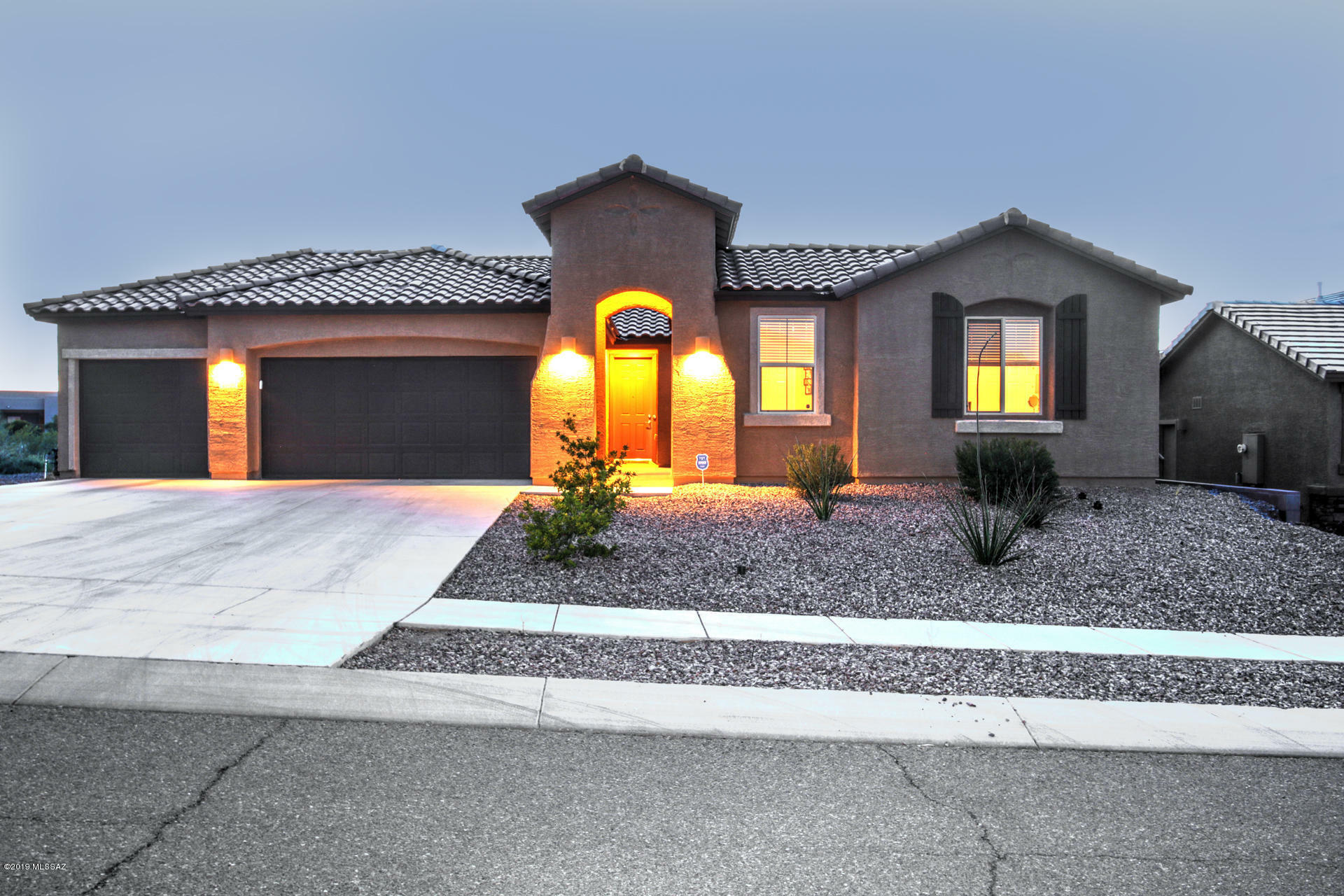 Property Photo:  16890 S Eva Avenue  AZ 85641 