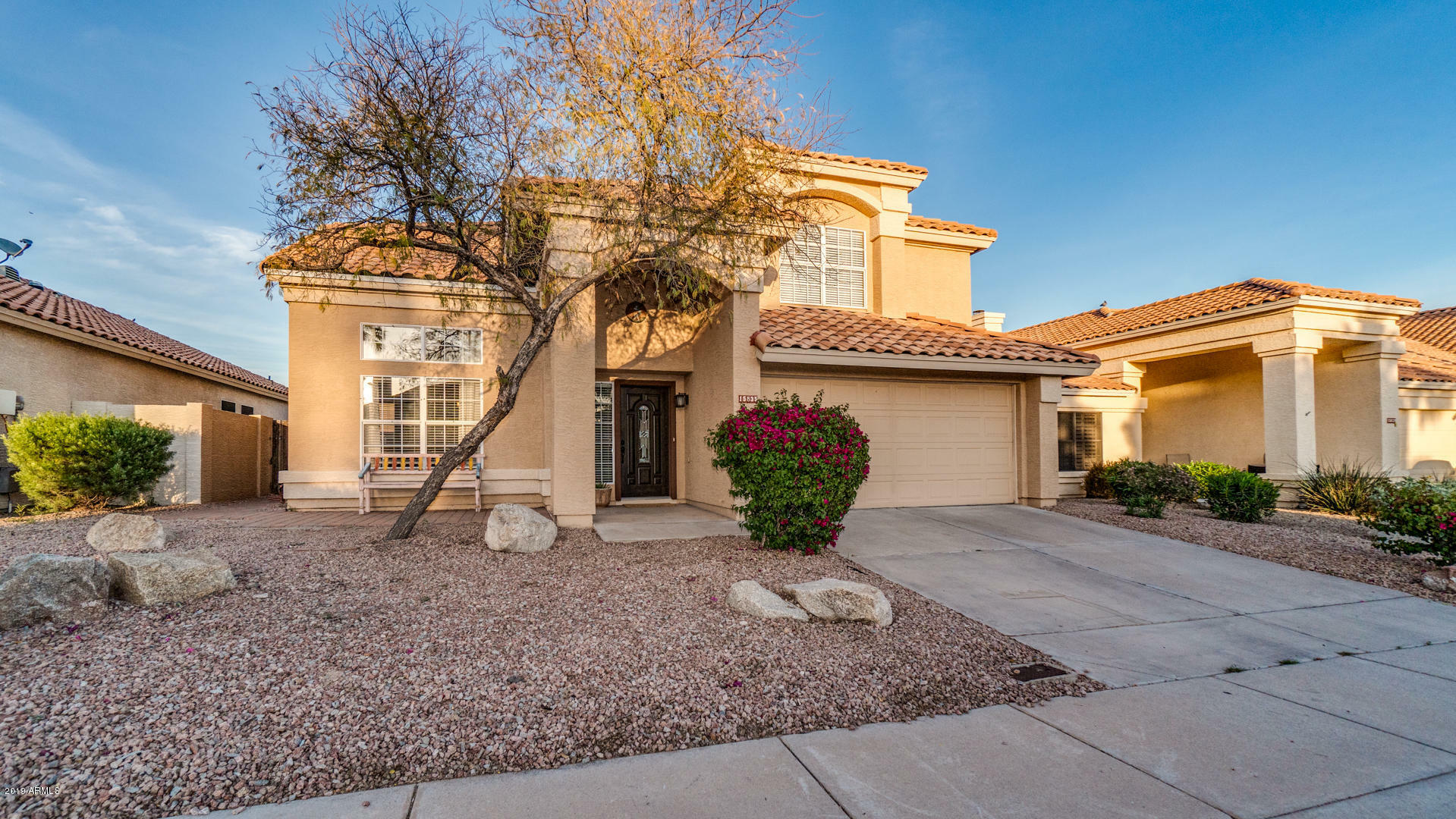Property Photo: 15835 S 12th Place AZ 85048