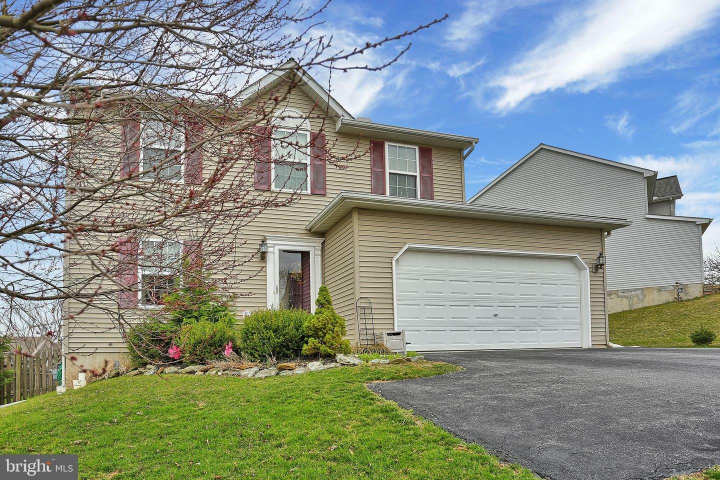 Property Photo:  615 Harvest Drive  PA 17313 