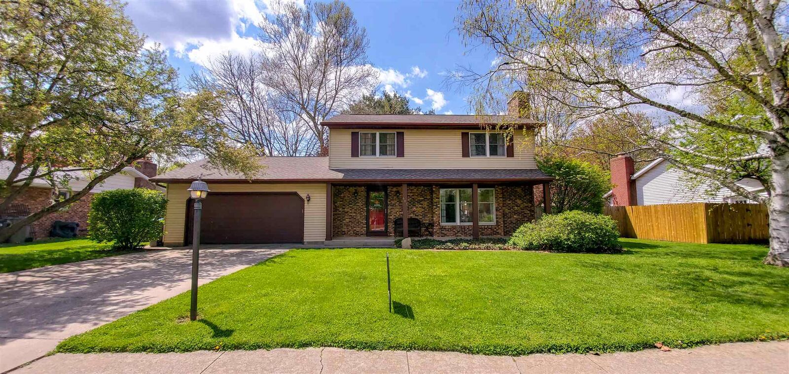 Property Photo: 607 Revere Drive IN 46526-1233