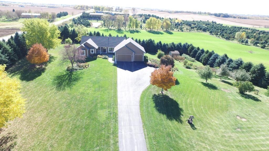 Property Photo: 6971 230th Street E MN 55044