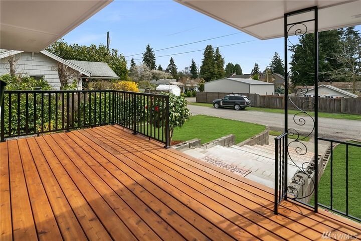 Property Photo: 815 S 70th St WA 98408