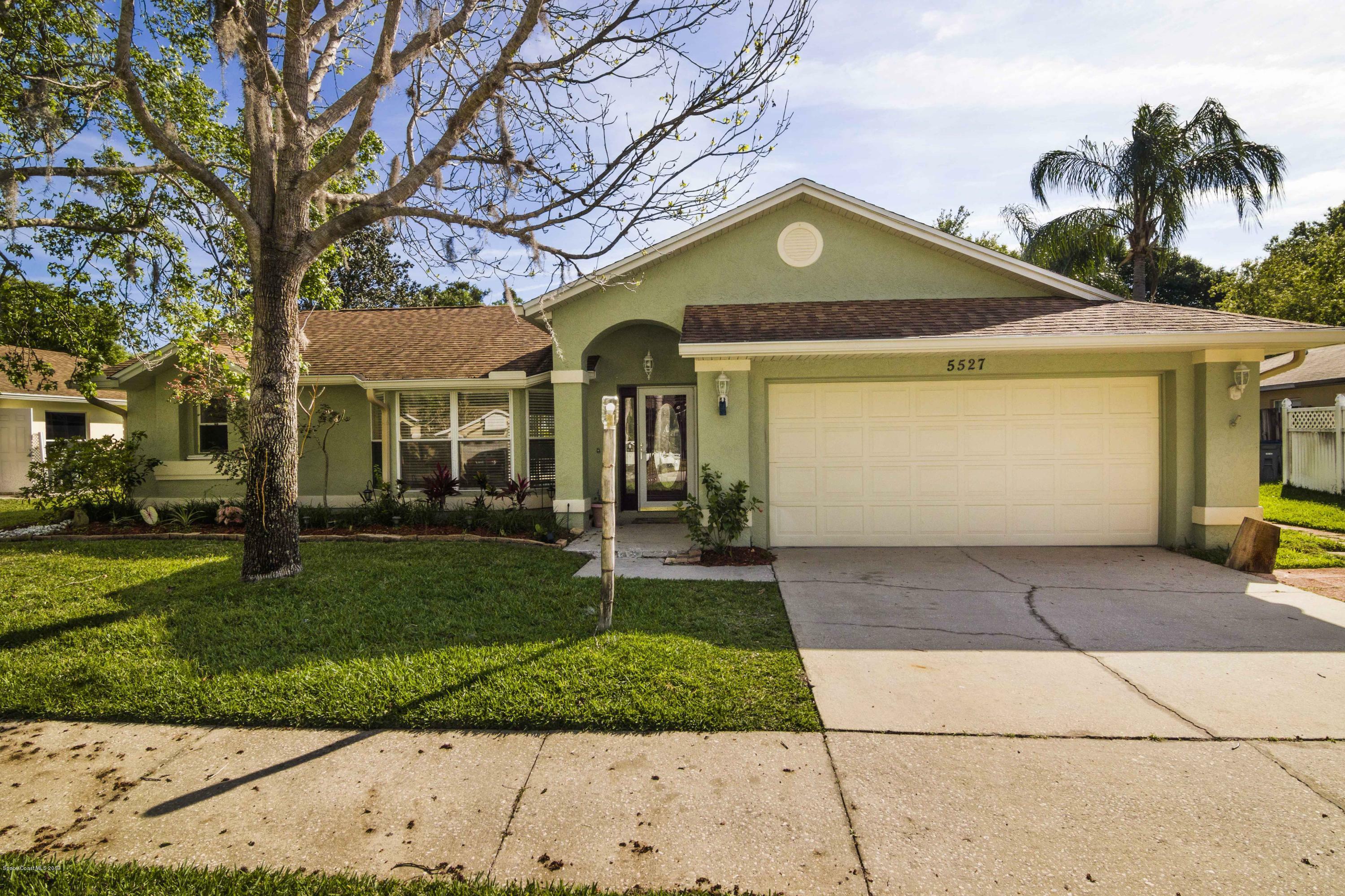 Property Photo:  5527 River Oaks Drive  FL 32780 