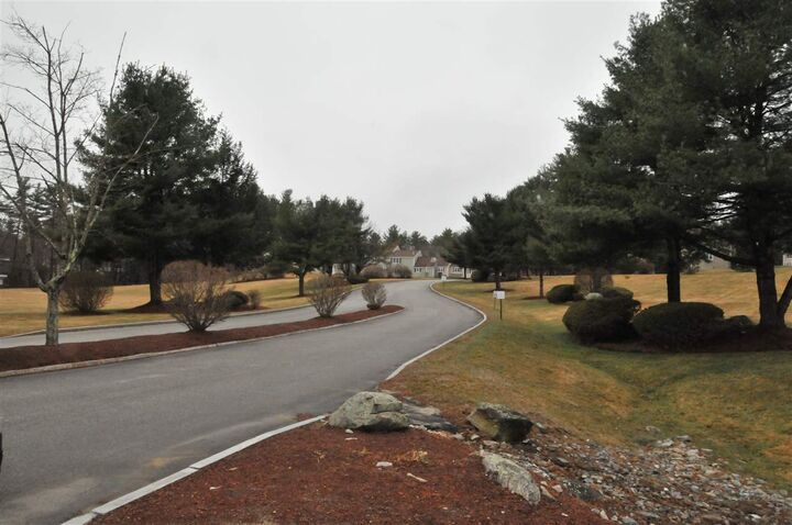 Property Photo:  23 Blossom Lane 23  NH 03054 