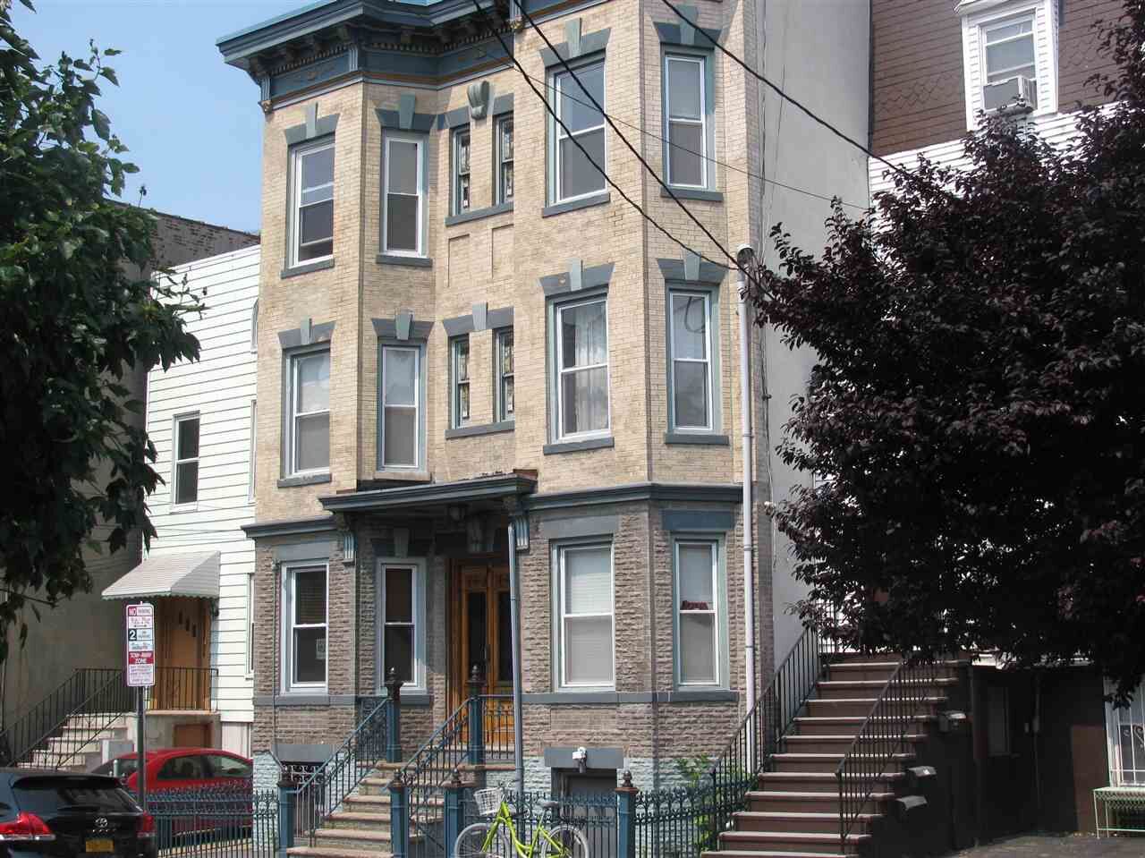 Property Photo:  207 Ogden Ave 2L (4(2S))  NJ 07307 