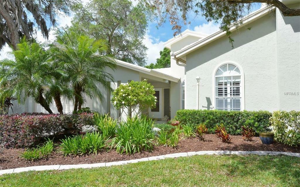 Property Photo:  1725 Riviera Circle  FL 34232 