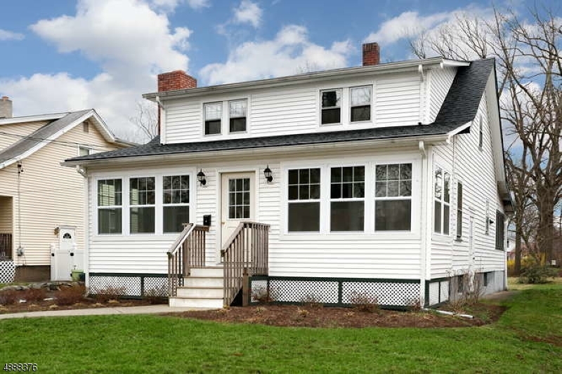 Property Photo:  34 Dairy St  NJ 07432 