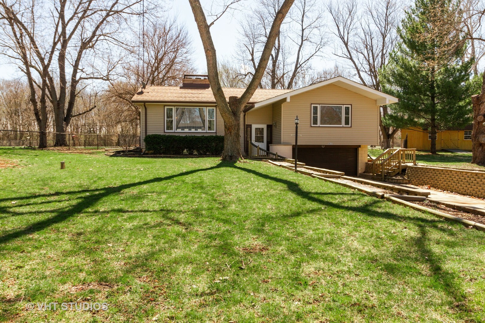 Property Photo:  2015 Bittersweet Drive  IL 60964 