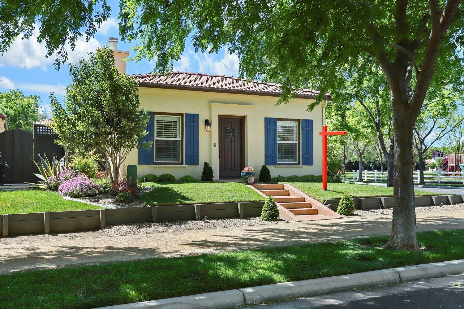 Property Photo: 490 Belmont Lane CA 95377