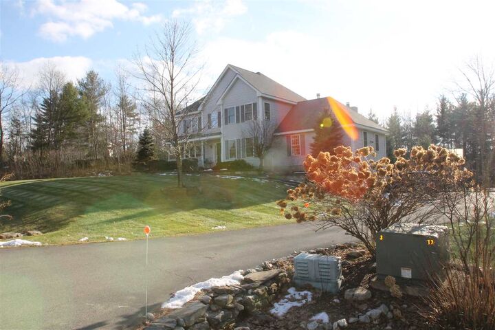Property Photo:  43 Maverick Drive  NH 03032 