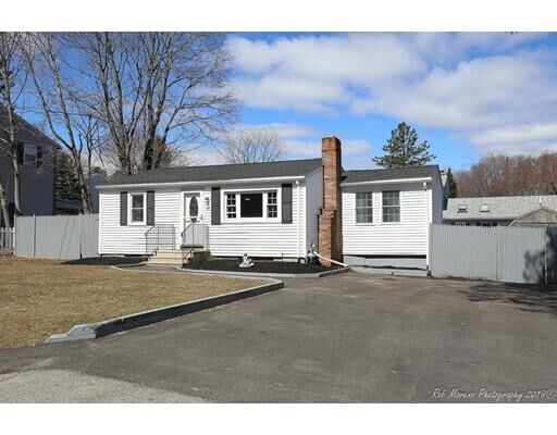 Property Photo:  10 Doris Street  MA 01834 