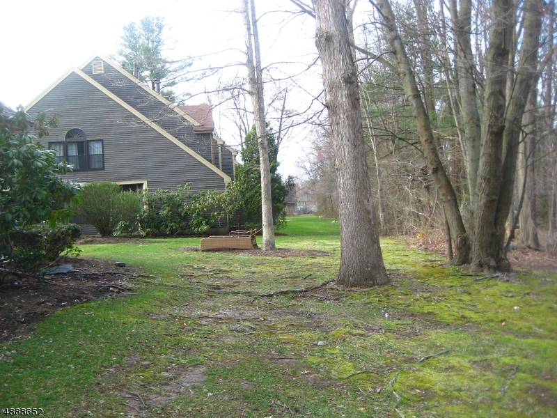 Property Photo:  8 New Bedford Rd B  NJ 07480 