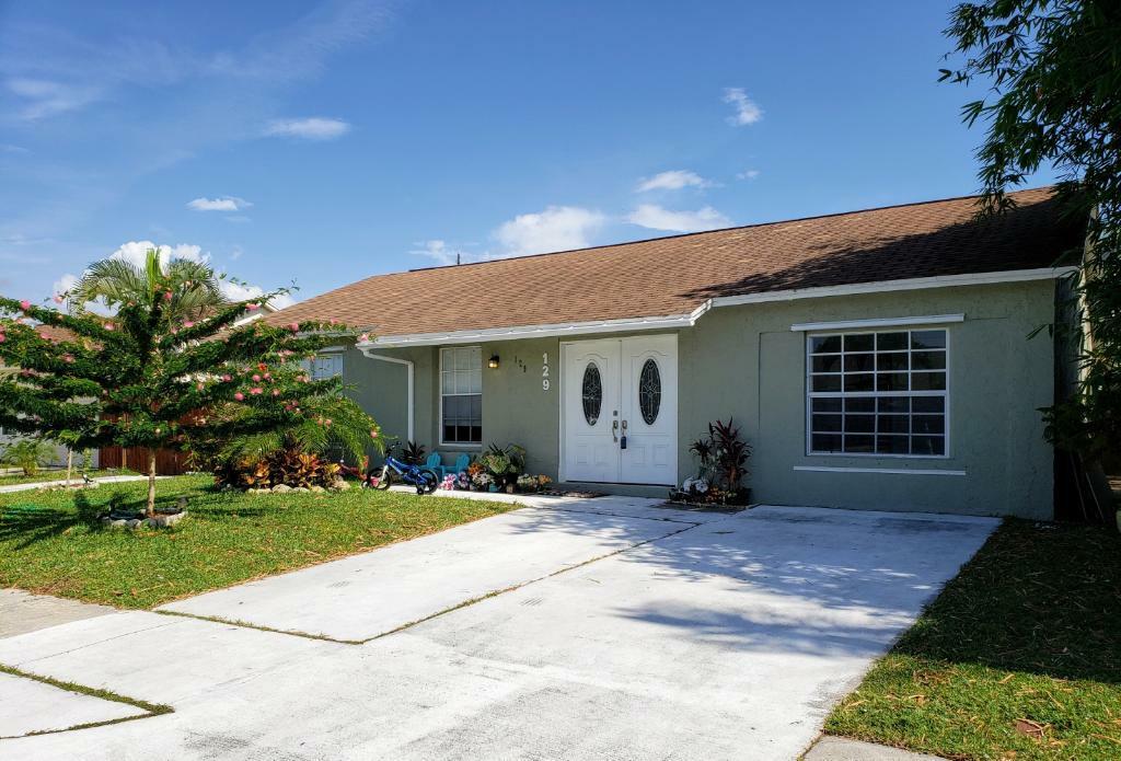 Property Photo:  129 Banyan Circle  FL 33458 