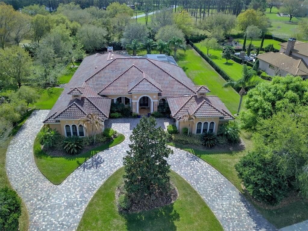 Property Photo:  9906 Menander Wood Court  FL 33556 