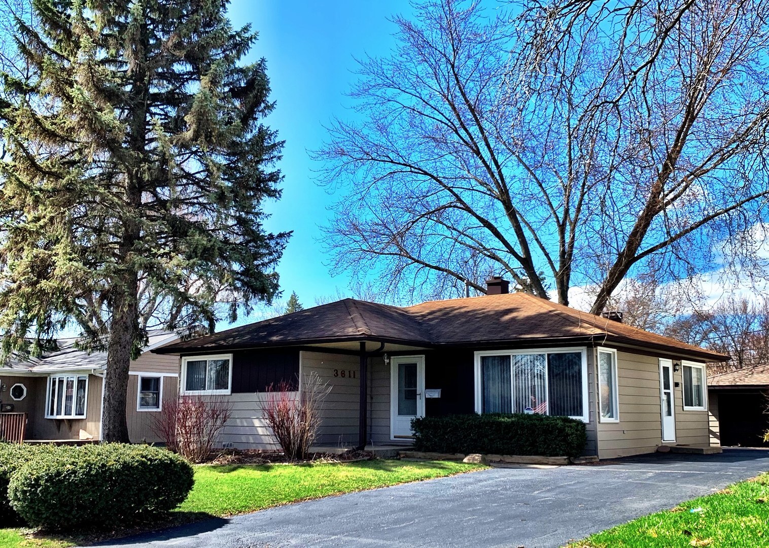 Property Photo: 3611 Jay Lane IL 60008
