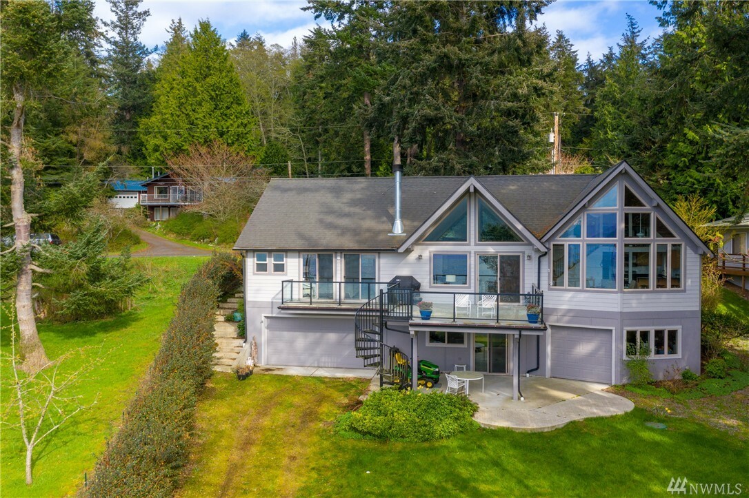 Property Photo:  5068 Totem Trail  WA 98221 