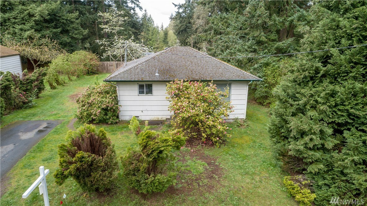 Property Photo:  19825 Phinney Ave N  WA 98133 