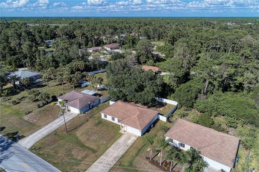 Property Photo:  1802 S Chamberlain Boulevard  FL 34286 