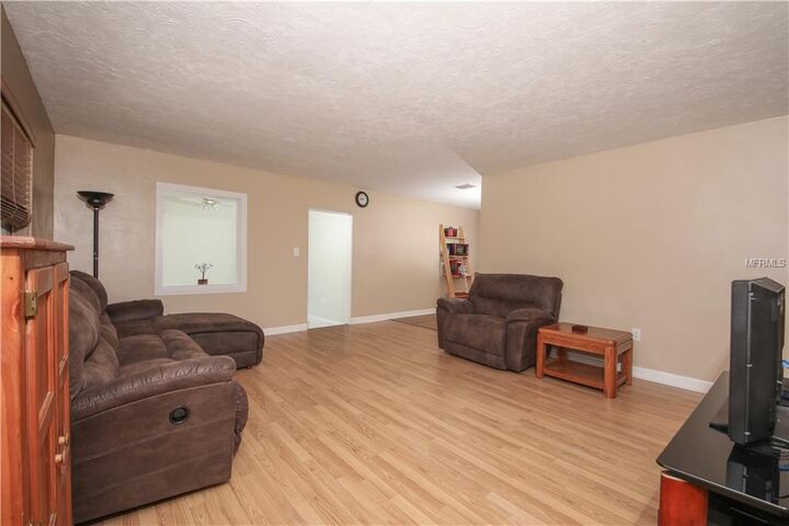 Property Photo: 4419 20th Avenue W FL 34209