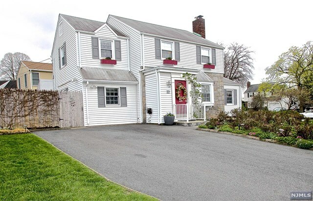 Property Photo:  22 Elmwood Drive  NJ 07407 