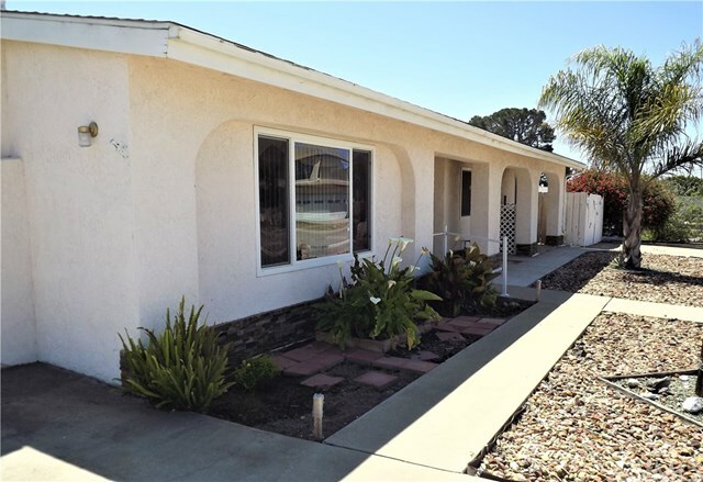 Property Photo:  668 Charles Street  CA 93433 