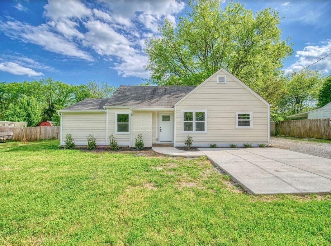 Property Photo:  111 Nokes Dr  TN 37075 