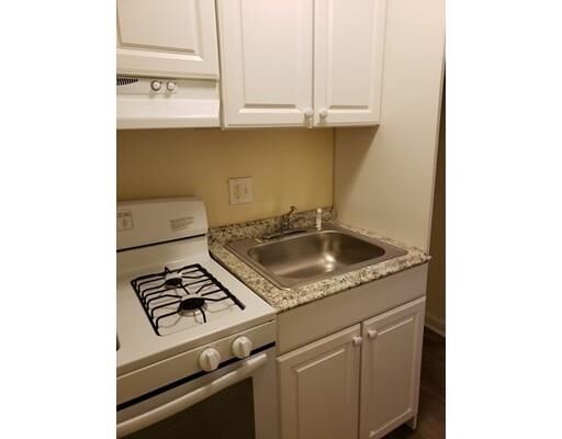 Property Photo:  790 Hyde Park Ave 5  MA 02136 