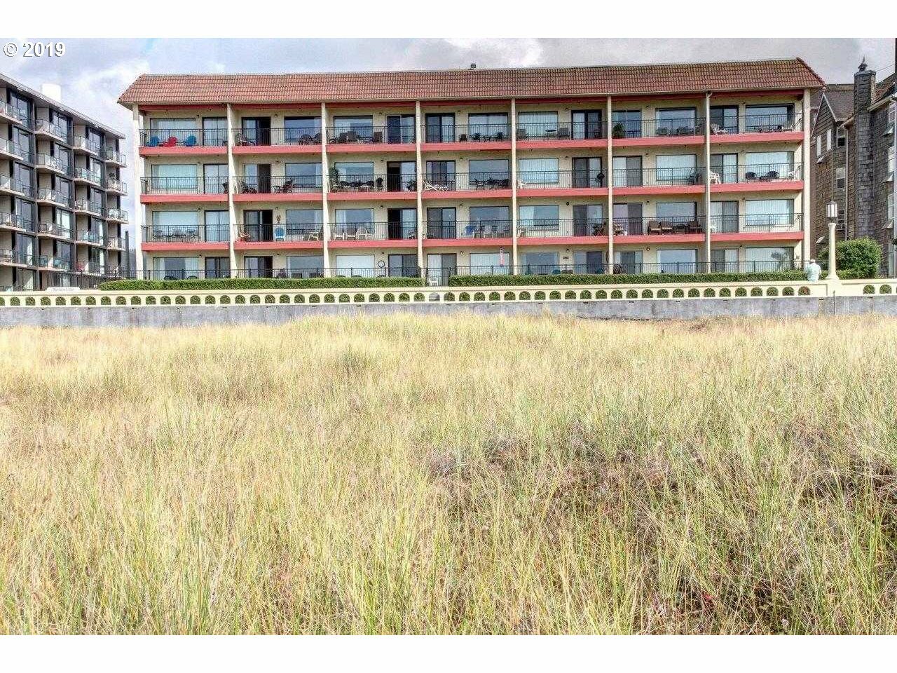 Property Photo: 561 S Prombeach Club Condo 408 OR 97138