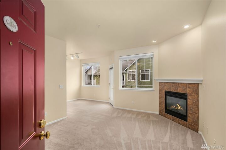 13000 Admirality Wy C203  Everett WA 98204 photo