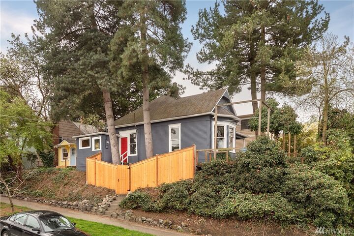 Property Photo:  5218 Meridian Avenue N  WA 98103 