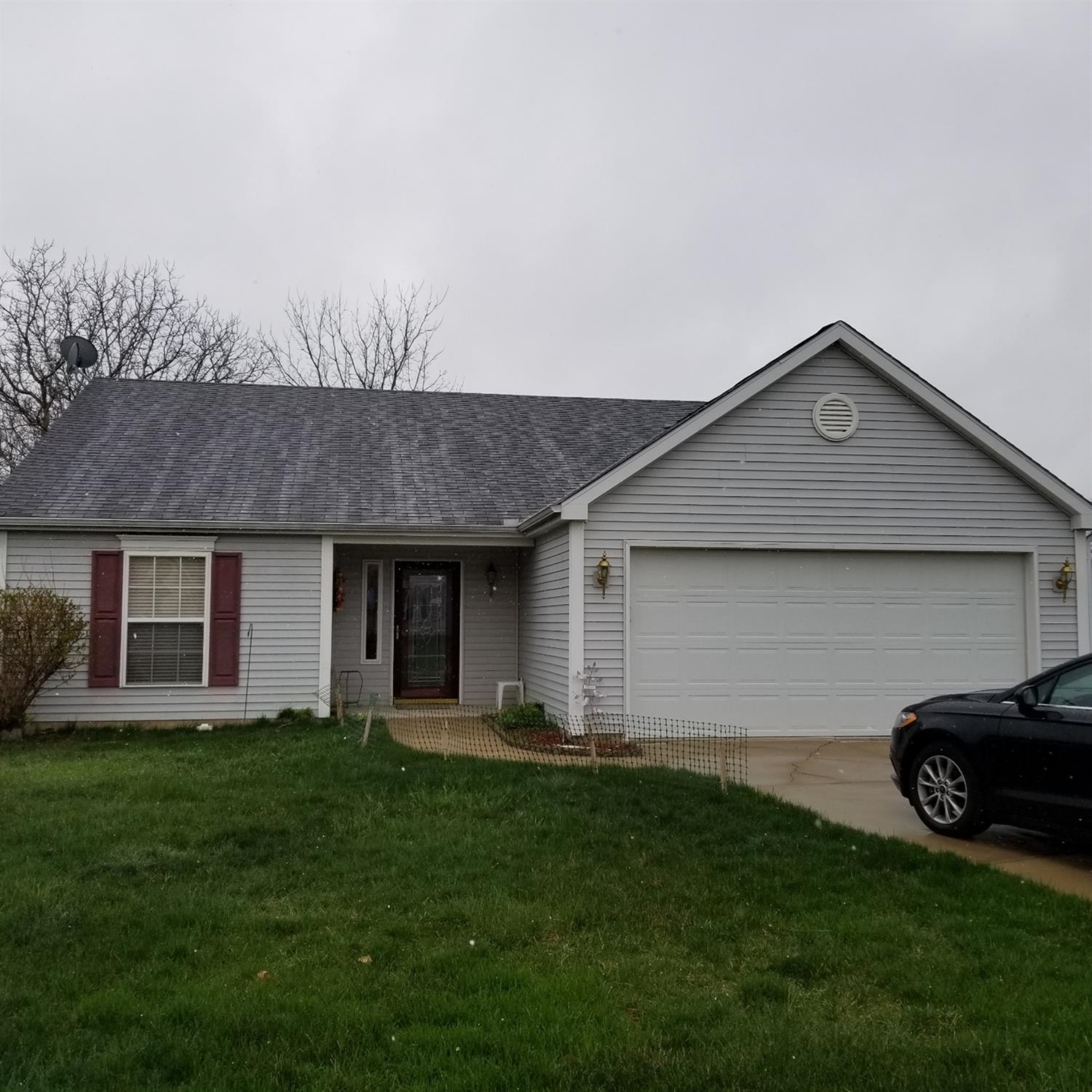 Property Photo: 105 Fieldgate Court IN 46552